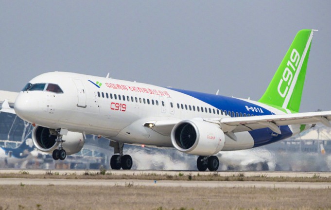 散熱器廠家文軒熱能祝賀C919大飛機(jī)成功首飛